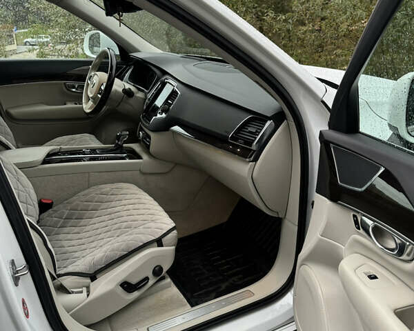 Вольво ХС90, объемом двигателя 2 л и пробегом 168 тыс. км за 27500 $, фото 18 на Automoto.ua