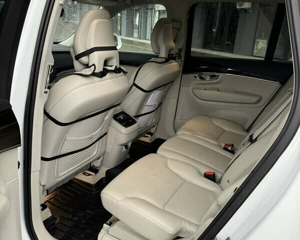 Вольво ХС90, объемом двигателя 2 л и пробегом 168 тыс. км за 27500 $, фото 11 на Automoto.ua