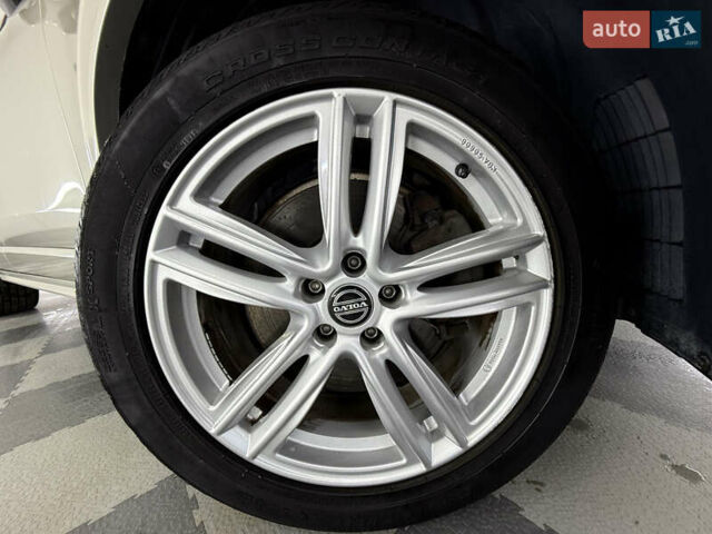 Вольво ХС90, объемом двигателя 2 л и пробегом 135 тыс. км за 20999 $, фото 4 на Automoto.ua