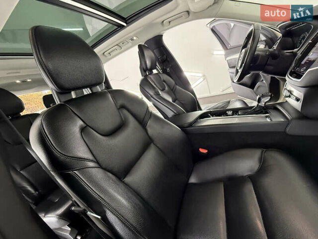 Вольво ХС90, объемом двигателя 2 л и пробегом 135 тыс. км за 20999 $, фото 33 на Automoto.ua