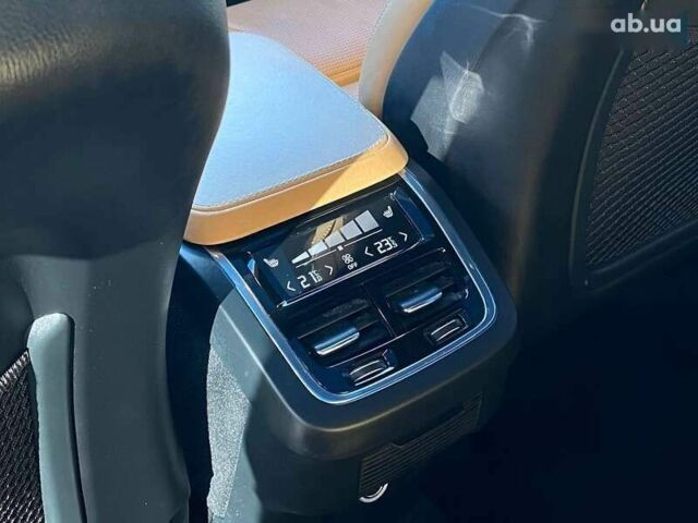 Вольво ХС90, объемом двигателя 2 л и пробегом 174 тыс. км за 24400 $, фото 23 на Automoto.ua