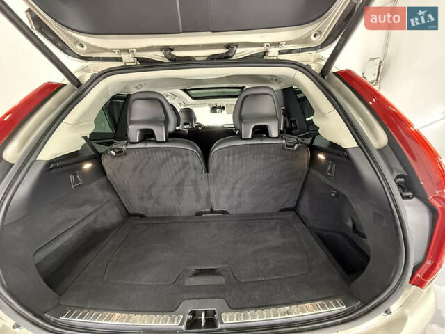 Вольво ХС90, объемом двигателя 2 л и пробегом 135 тыс. км за 20999 $, фото 47 на Automoto.ua