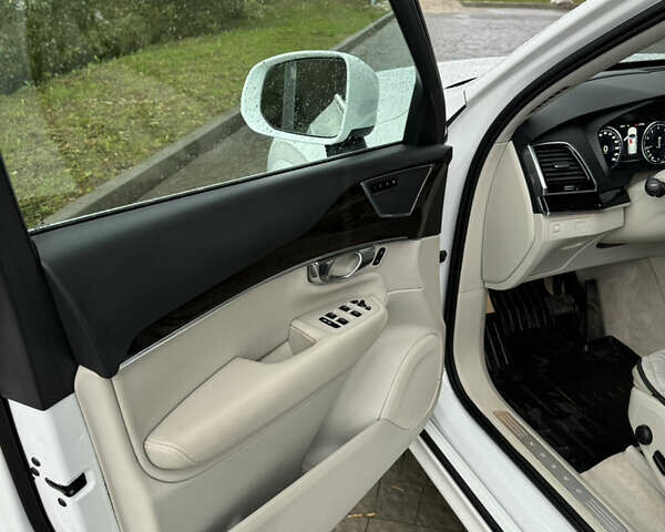 Вольво ХС90, объемом двигателя 2 л и пробегом 168 тыс. км за 27500 $, фото 8 на Automoto.ua
