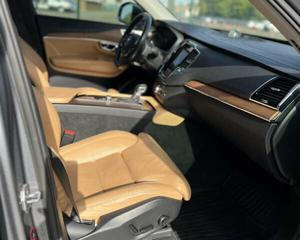 Вольво ХС90, об'ємом двигуна 1.97 л та пробігом 210 тис. км за 23300 $, фото 9 на Automoto.ua