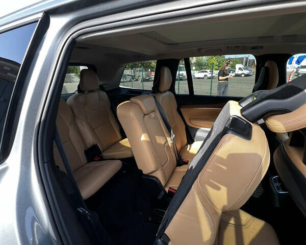 Вольво ХС90, об'ємом двигуна 1.97 л та пробігом 210 тис. км за 23300 $, фото 11 на Automoto.ua