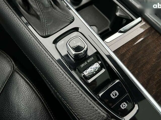 Вольво ХС90, объемом двигателя 0 л и пробегом 176 тыс. км за 22900 $, фото 15 на Automoto.ua