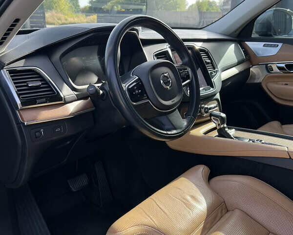 Вольво ХС90, об'ємом двигуна 1.97 л та пробігом 210 тис. км за 23300 $, фото 7 на Automoto.ua