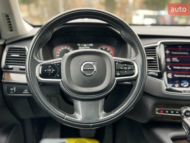 Вольво ХС90, объемом двигателя 0 л и пробегом 176 тыс. км за 22900 $, фото 9 на Automoto.ua