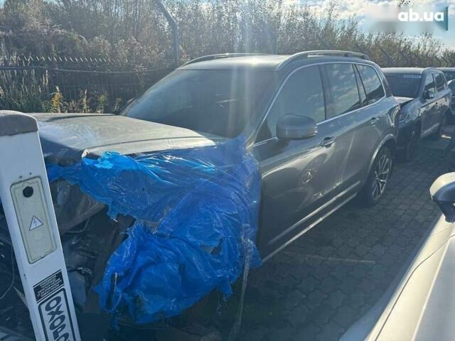 Вольво ХС90, объемом двигателя 2 л и пробегом 130 тыс. км за 11900 $, фото 4 на Automoto.ua