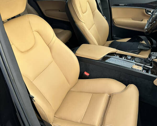 Вольво ХС90, объемом двигателя 2 л и пробегом 330 тыс. км за 24000 $, фото 7 на Automoto.ua