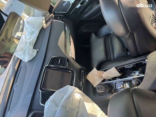 Вольво ХС90, объемом двигателя 2 л и пробегом 130 тыс. км за 11900 $, фото 11 на Automoto.ua