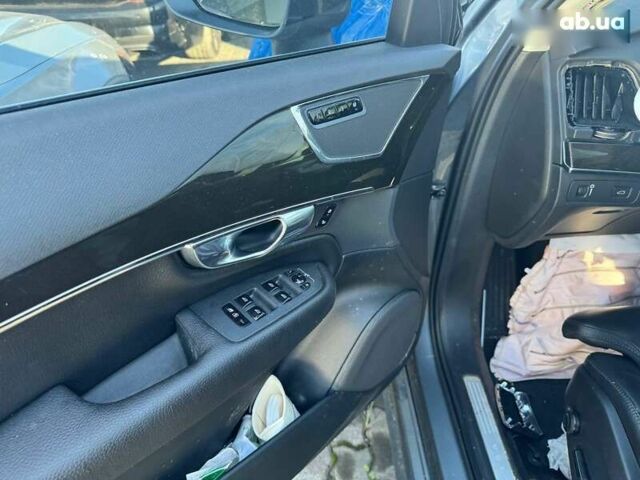 Вольво ХС90, объемом двигателя 2 л и пробегом 130 тыс. км за 11900 $, фото 8 на Automoto.ua