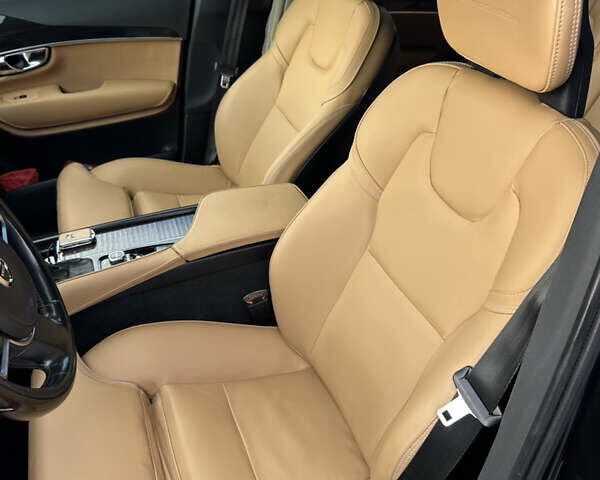 Вольво ХС90, объемом двигателя 2 л и пробегом 330 тыс. км за 24000 $, фото 6 на Automoto.ua