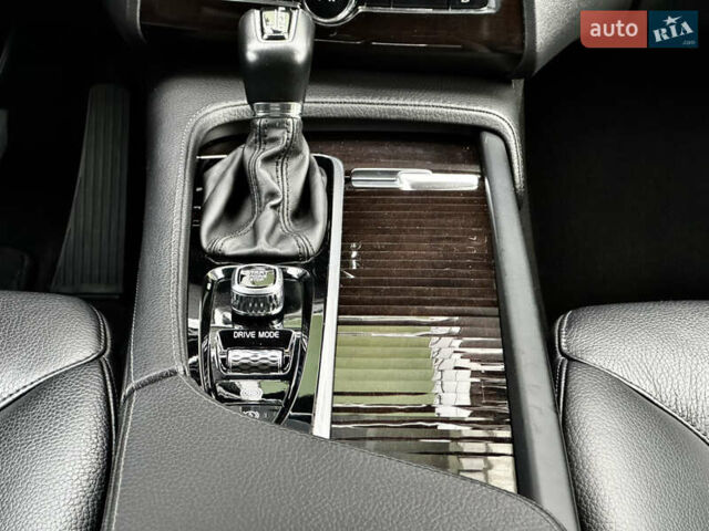 Вольво ХС90, объемом двигателя 2 л и пробегом 195 тыс. км за 28950 $, фото 40 на Automoto.ua