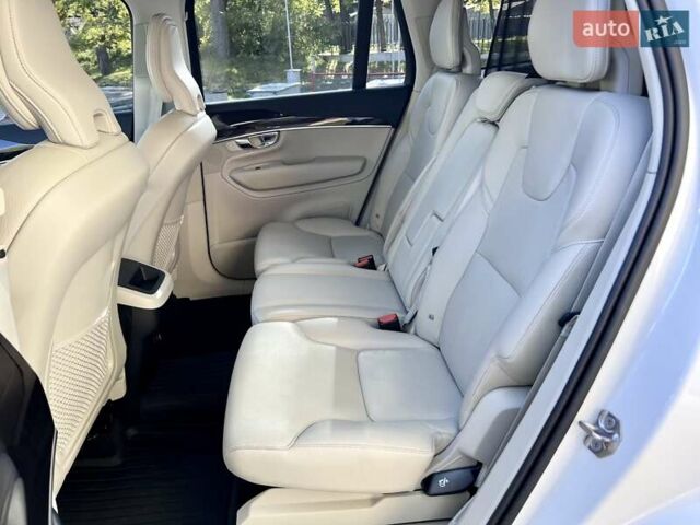 Вольво ХС90, объемом двигателя 1.97 л и пробегом 65 тыс. км за 43800 $, фото 32 на Automoto.ua