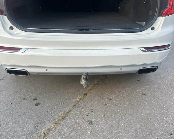 Вольво ХС90 2018 в Киеве на Automoto.ua Вольво ХС90, объемом двигателя 2 л и пробегом 201 тыс. км за 34400 $, фото 13 на Automoto.ua