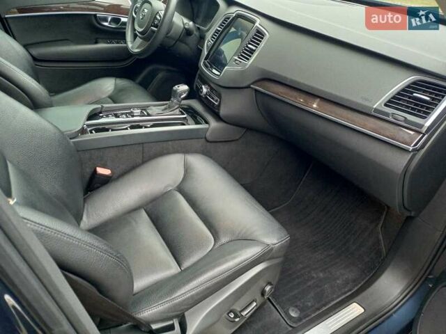 Вольво ХС90, объемом двигателя 2 л и пробегом 99 тыс. км за 29200 $, фото 15 на Automoto.ua
