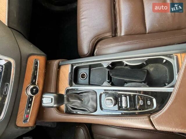 Вольво ХС90, объемом двигателя 1.97 л и пробегом 133 тыс. км за 18500 $, фото 45 на Automoto.ua