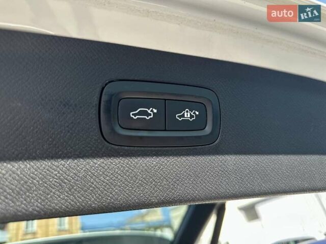 Вольво ХС90 2019 в Одессе на Automoto.ua Вольво ХС90, объемом двигателя 2 л и пробегом 162 тыс. км за 36999 $, фото 32 на Automoto.ua