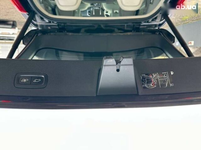 Вольво ХС90, об'ємом двигуна 2 л та пробігом 196 тис. км за 27800 $, фото 26 на Automoto.ua