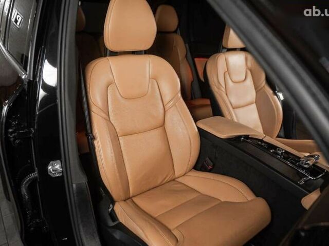 Вольво ХС90, объемом двигателя 2 л и пробегом 135 тыс. км за 49900 $, фото 2 на Automoto.ua