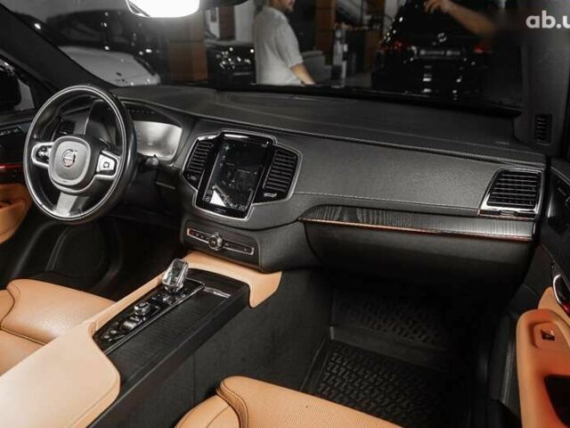 Вольво ХС90, объемом двигателя 2 л и пробегом 135 тыс. км за 49900 $, фото 4 на Automoto.ua