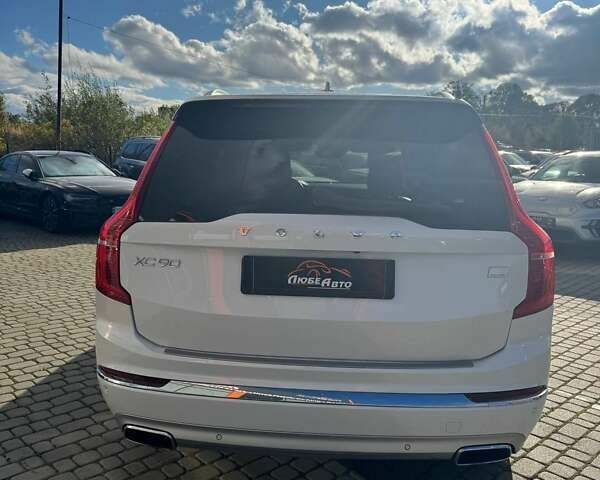 Вольво ХС90, объемом двигателя 0 л и пробегом 33 тыс. км за 39000 $, фото 3 на Automoto.ua