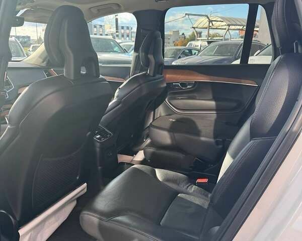 Вольво ХС90, объемом двигателя 0 л и пробегом 33 тыс. км за 39000 $, фото 15 на Automoto.ua