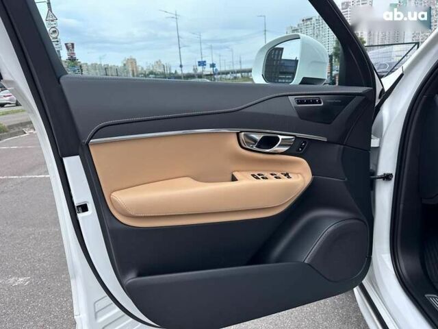 Вольво ХС90, объемом двигателя 2 л и пробегом 42 тыс. км за 54500 $, фото 29 на Automoto.ua