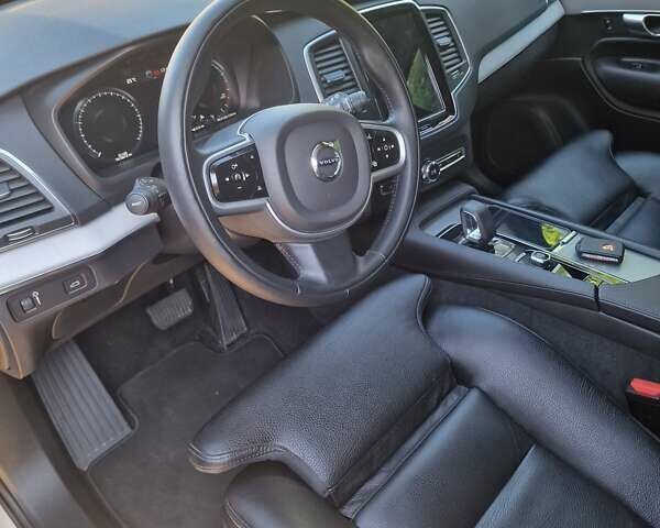 Вольво ХС90, объемом двигателя 1.97 л и пробегом 24 тыс. км за 54500 $, фото 10 на Automoto.ua