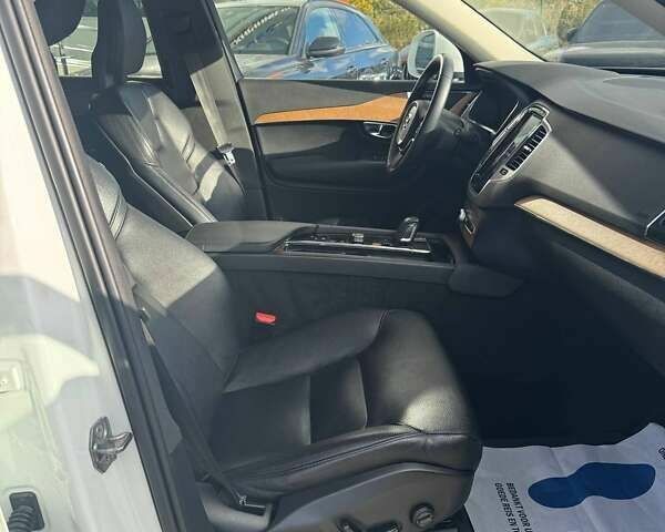 Вольво ХС90, объемом двигателя 0 л и пробегом 33 тыс. км за 39000 $, фото 20 на Automoto.ua