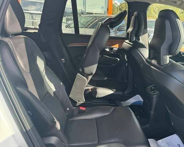 Вольво ХС90, объемом двигателя 0 л и пробегом 33 тыс. км за 39000 $, фото 21 на Automoto.ua