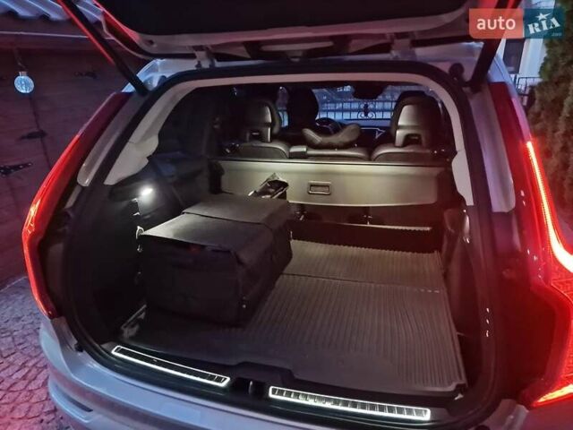 Вольво ХС90, объемом двигателя 1.97 л и пробегом 24 тыс. км за 54500 $, фото 8 на Automoto.ua
