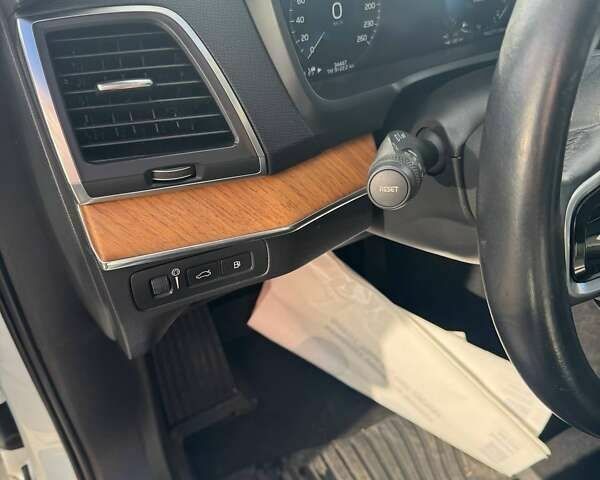 Вольво ХС90, объемом двигателя 0 л и пробегом 33 тыс. км за 39000 $, фото 10 на Automoto.ua