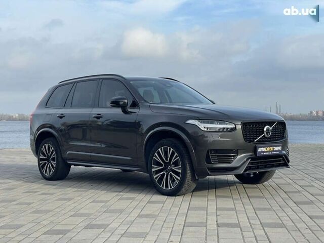 Вольво ХС90, объемом двигателя 0 л и пробегом 65 тыс. км за 61900 $, фото 8 на Automoto.ua