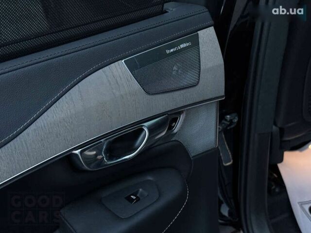 Вольво ХС90, объемом двигателя 0 л и пробегом 24 тыс. км за 94000 $, фото 27 на Automoto.ua