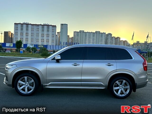 Вольво ХС90, об'ємом двигуна 2 л та пробігом 19 тис. км за 52500 $, фото 4 на Automoto.ua