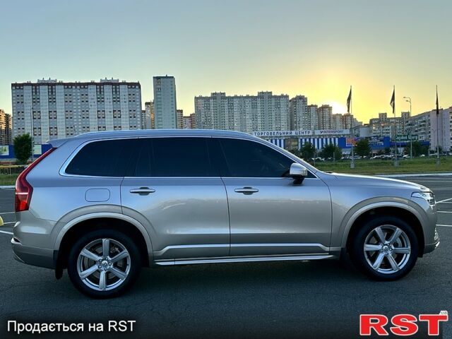 Вольво ХС90, об'ємом двигуна 2 л та пробігом 19 тис. км за 52500 $, фото 1 на Automoto.ua