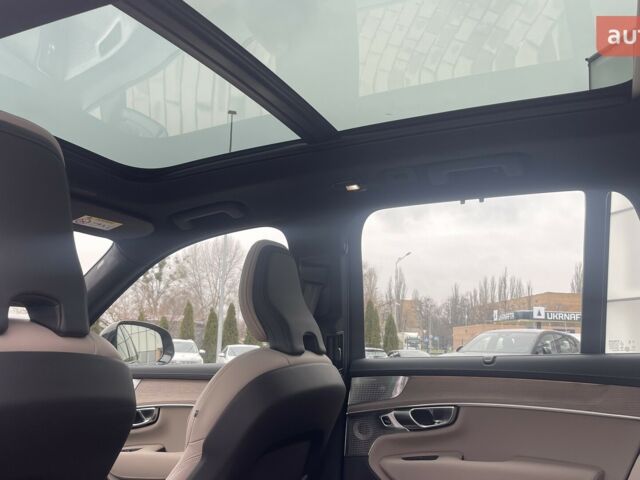 Вольво ХС90, объемом двигателя 1.97 л и пробегом 0 тыс. км за 103113 $, фото 26 на Automoto.ua