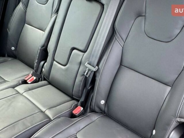 Вольво ХС90, объемом двигателя 1.97 л и пробегом 0 тыс. км за 94682 $, фото 10 на Automoto.ua