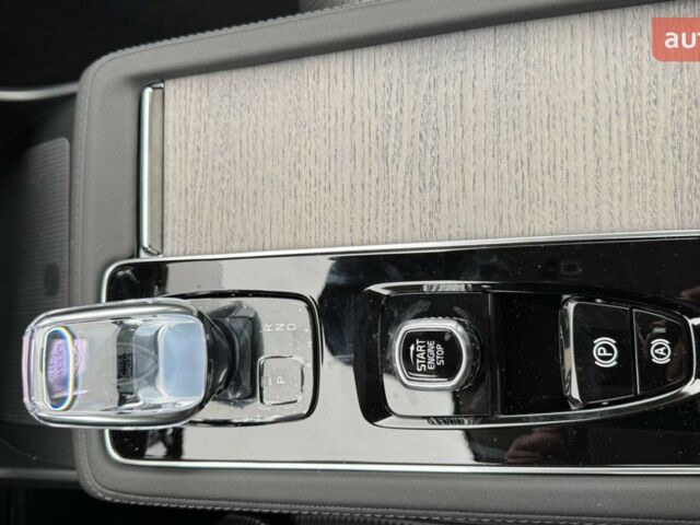 Вольво ХС90 2025 в Полтаве на Automoto.ua Вольво ХС90, объемом двигателя 1.97 л и пробегом 0 тыс. км за 102247 $, фото 25 на Automoto.ua