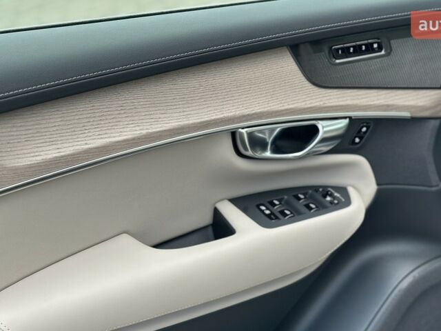 Вольво ХС90, об'ємом двигуна 1.97 л та пробігом 0 тис. км за 75918 $, фото 10 на Automoto.ua