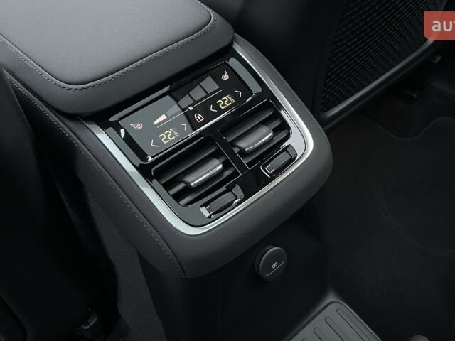 Вольво ХС90, объемом двигателя 1.97 л и пробегом 0 тыс. км за 102285 $, фото 32 на Automoto.ua