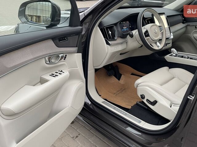 Вольво ХС90, об'ємом двигуна 1.97 л та пробігом 0 тис. км за 93353 $, фото 11 на Automoto.ua