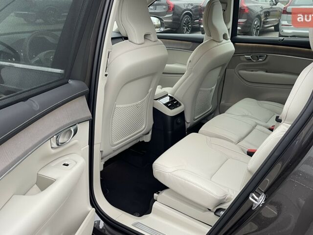 Вольво ХС90, об'ємом двигуна 1.97 л та пробігом 0 тис. км за 93353 $, фото 27 на Automoto.ua