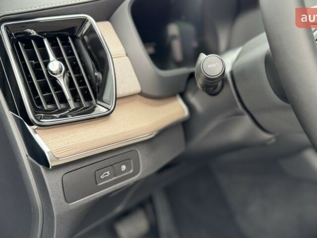 Вольво ХС90, объемом двигателя 1.97 л и пробегом 0 тыс. км за 91839 $, фото 17 на Automoto.ua