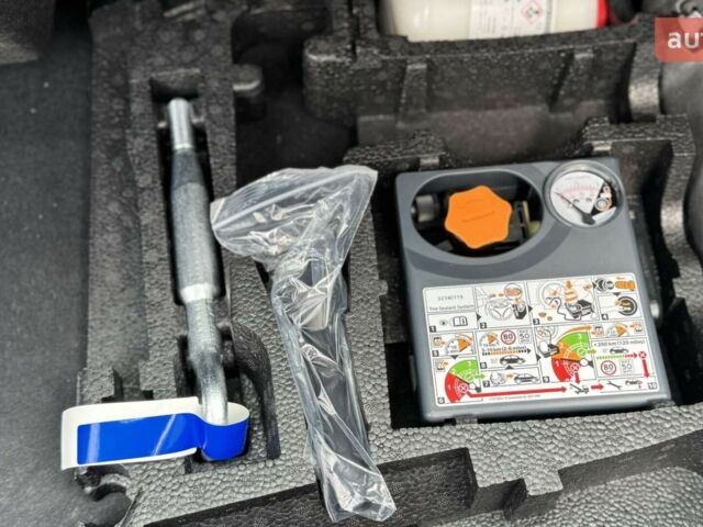 Вольво ХС90, объемом двигателя 1.97 л и пробегом 0 тыс. км за 91839 $, фото 41 на Automoto.ua