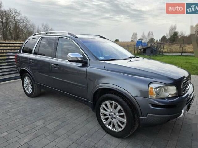 Серый Вольво ХС90, объемом двигателя 2.4 л и пробегом 273 тыс. км за 2650 $, фото 2 на Automoto.ua