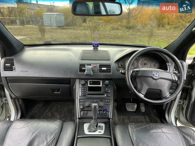 Серый Вольво ХС90, объемом двигателя 2.4 л и пробегом 250 тыс. км за 4200 $, фото 18 на Automoto.ua