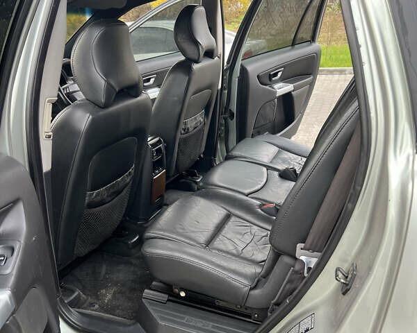 Серый Вольво ХС90, объемом двигателя 2.4 л и пробегом 250 тыс. км за 4200 $, фото 13 на Automoto.ua